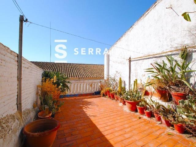 VILAFRANCA DEL PENEDÈS Casa y local comercial