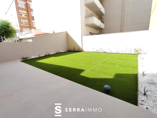 VILAFRANCA DEL PENEDÈS Exclusivo bajo, dos habitaciones, con terraza privada en una de las mejores zonas de la ciudad