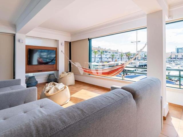 Vilamoura Apartamento luxuoso T2 +1 com vista Mar e Marina. 180m² Vilamoura