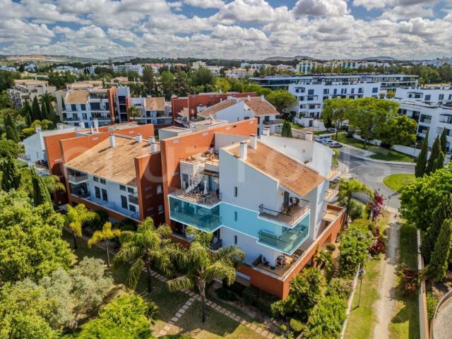 Vilamoura Fantástico apartamento T2 com vista GOLFE