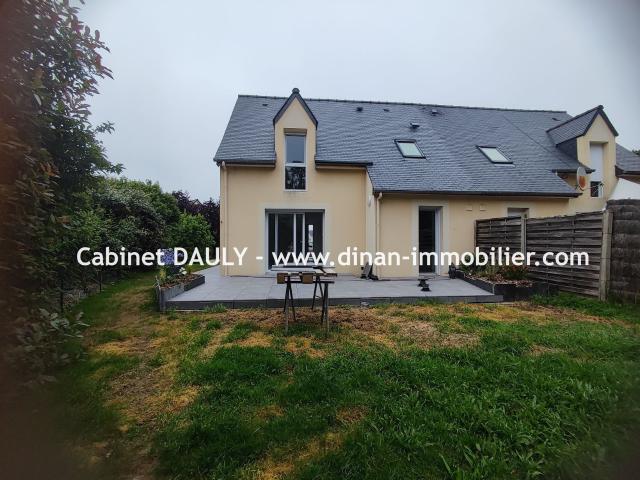 VILDE GUINGALAN Maison d'habitation T4 de 79m2