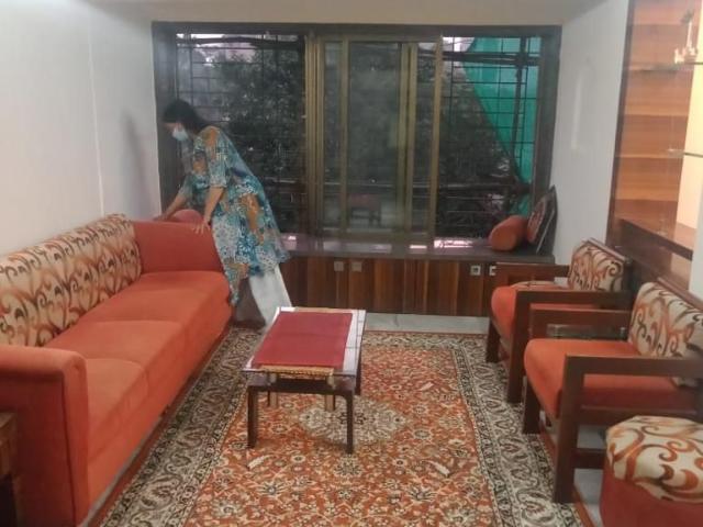Vile Parle West, Mumbai, Maharashtra, India 3 Bedroom 1505 Sq. Ft. Builder Floor in Vile Parle West Mumbai Listing ID: #9749