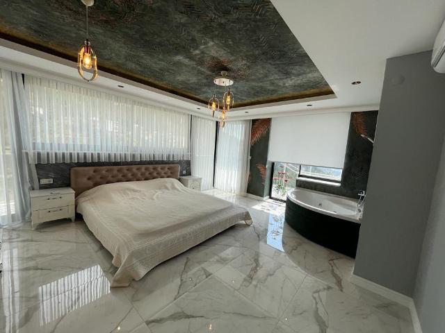 Villa 4+1 Alanya, Antalya, Türkiye 220056