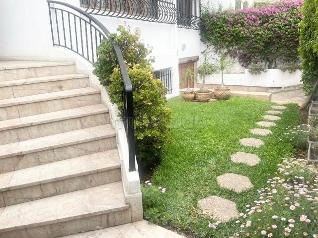 Villa 430 m² 4 chambres meublée
