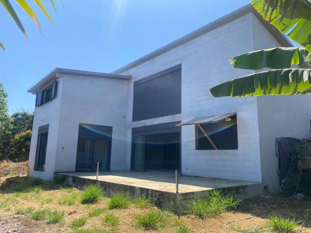 Villa 4/5 pièces à finir constructionhors d'air hors d'e
