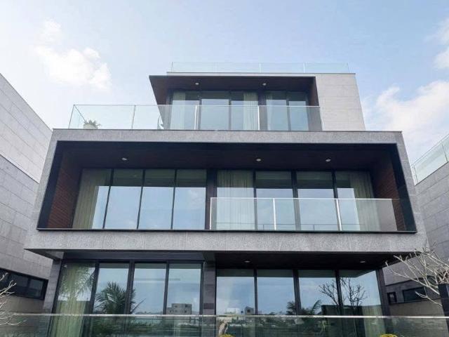 VILLA 4 BEDROOMS FOR LONG TERM RENT – ONE RIVER VILLA, NGU HANH SON, DANANG