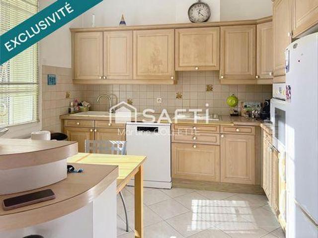 Villa 4 chambres, Marseille 7e Arrondissement Provence Alpes Côte d'Azur 13007 DLS84828131