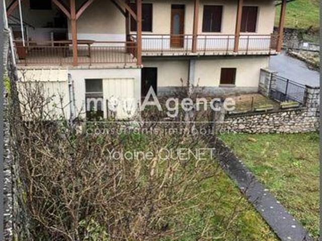 Villa 4 chambres, Montsalvy Auvergne 15120 ES84271578