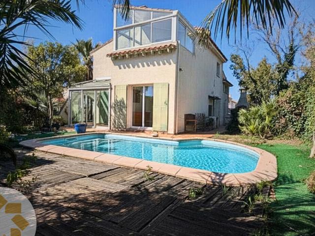 VILLA 4 chambres avec piscine