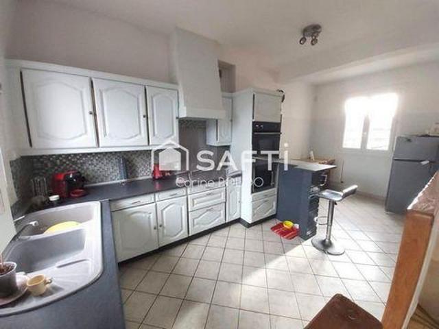Villa 4 chambres, Clichy Sous Bois Île de France 93390 DLS88671285