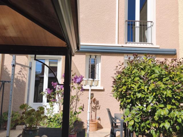 VILLA 4 CHAMBRES ST LAURENT DE LA SALANQUE