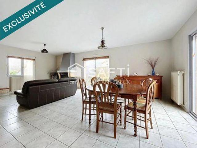 Villa 4 chambres, Saint Christophe Du Bois Pays de la Loire 49280 ELS89764185