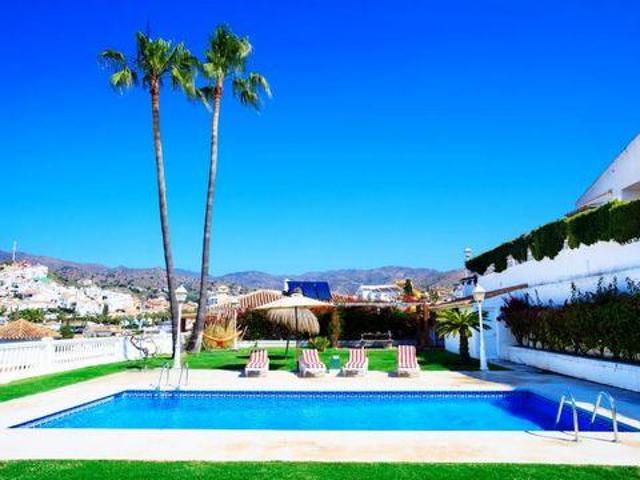 Villa 4 Dormitorio Marbella Andalucía ES98303580
