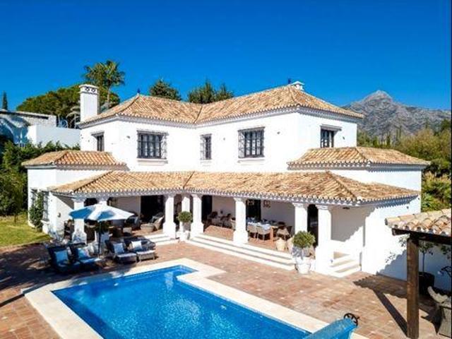 Villa 4 Dormitorio Marbella Andalucía ES98304073