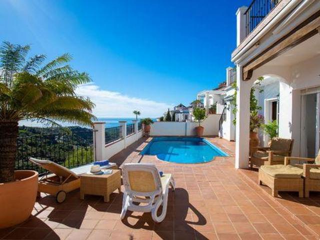 Villa 4 Dormitorio Nerja Andalucía ELS98303667