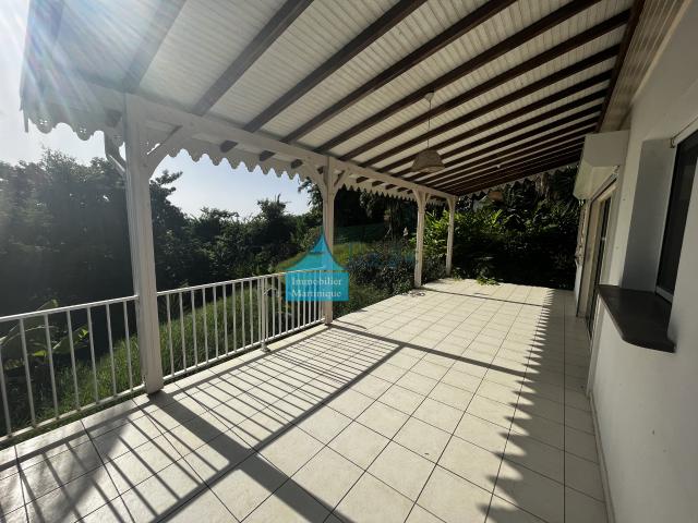 Villa 4 pièce s 3 chambre s 129.93 m²
