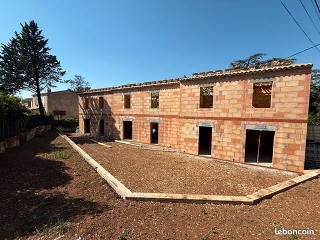 Villa 4 pièces 77 m²