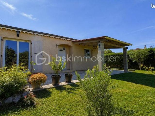 Villa 4 pièces 80 m²
