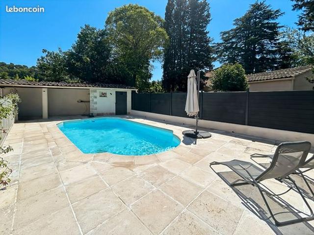 Villa 4 pièces 80 m²