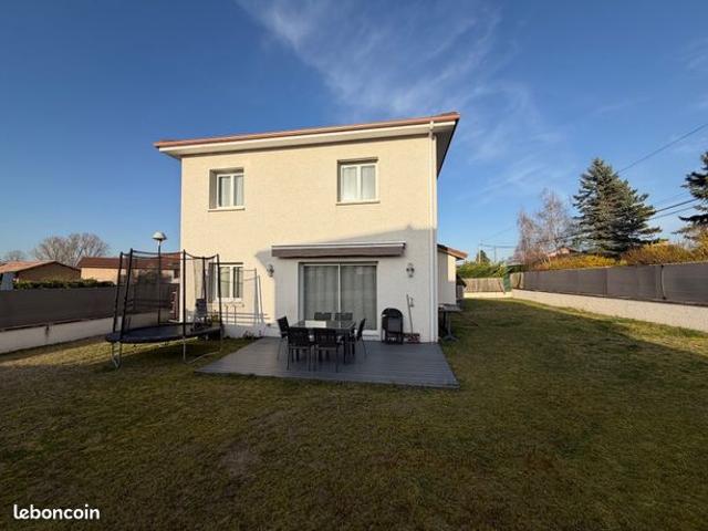 Villa 4 pièces 82 m²