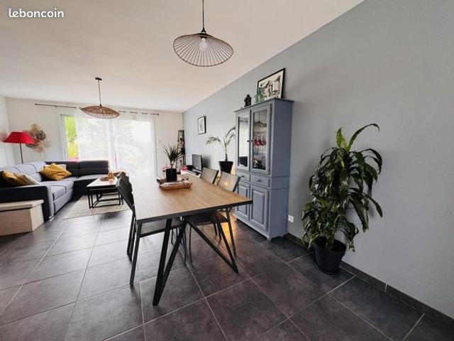 Villa 4 pièces 84 m²