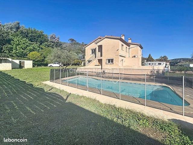 Villa 4 pièces 84 m²