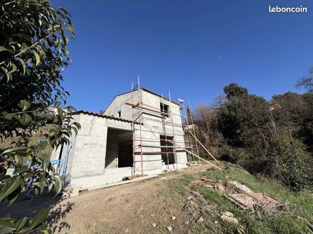 Villa 4 pièces 85 m²
