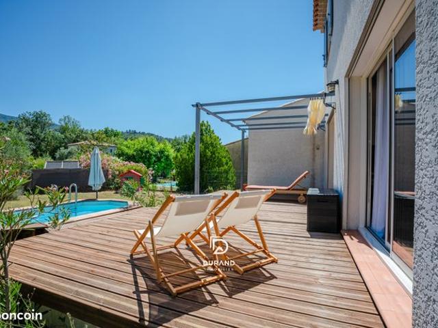 Villa 4 pièces 92 m²