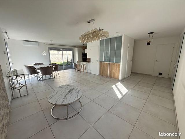Villa 4 pièces 94 m²