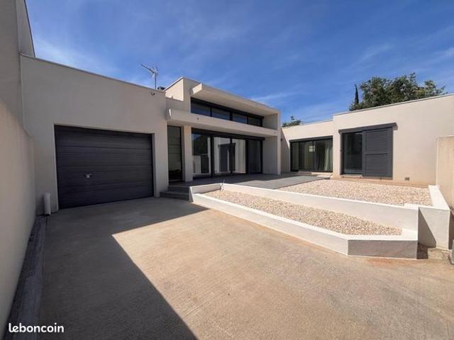 Villa 4 pièces 95 m²