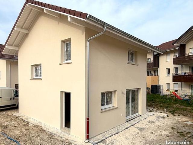 Villa 4 pièces 95 m²