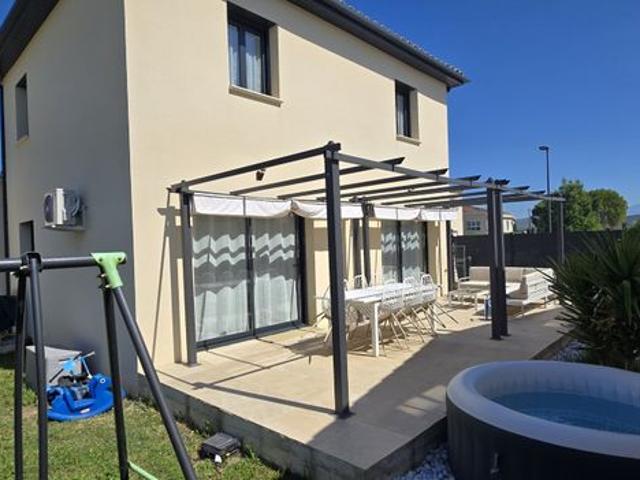 Villa 4 pièces 95 m²