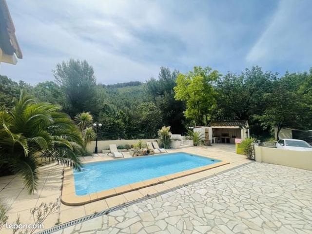 Villa 4 pièces 95 m²