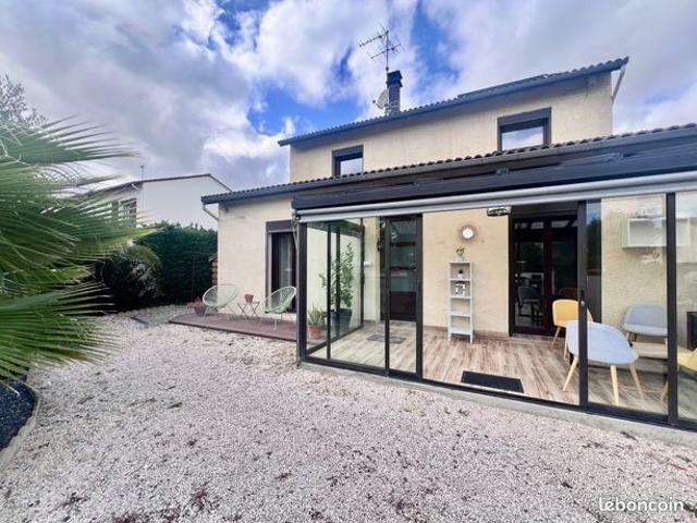 Villa 4 pièces 96 m²