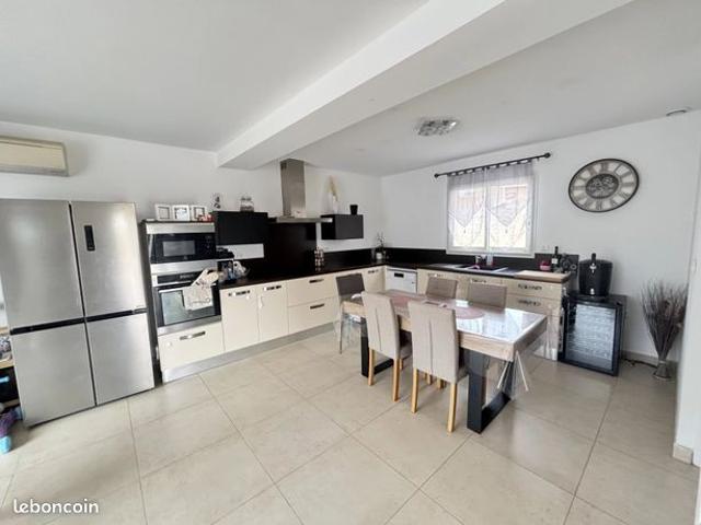 Villa 4 pièces 96 m²