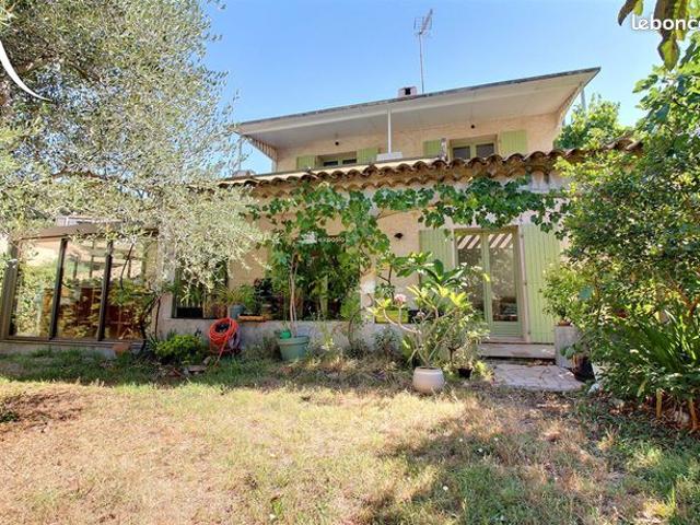 Villa 4 pièces 99 m²