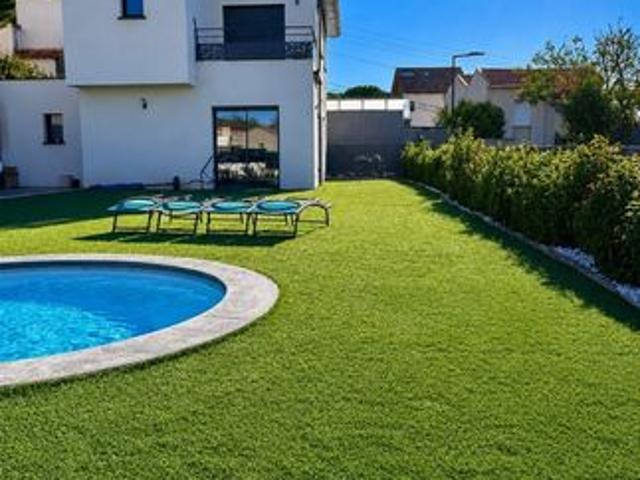 Villa 4 pièces 100 m²