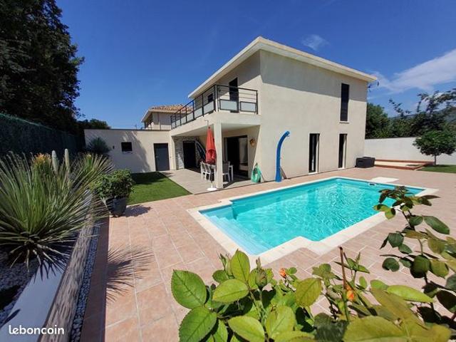 Villa 4 pièces 100 m²