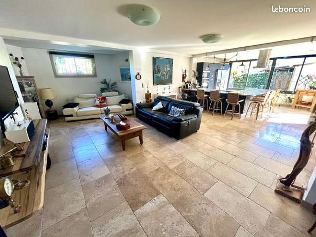 Villa 4 pièces 100 m²