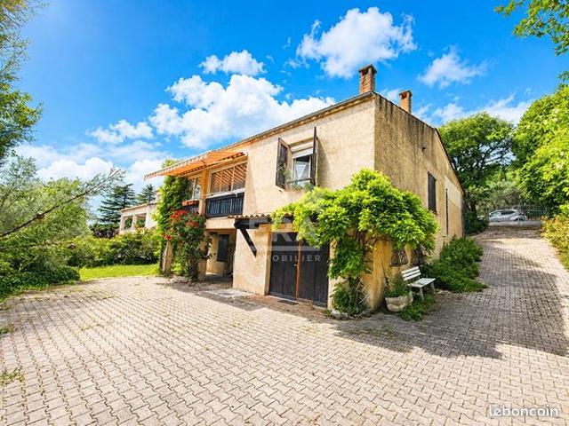 Villa 4 pièces 100 m²