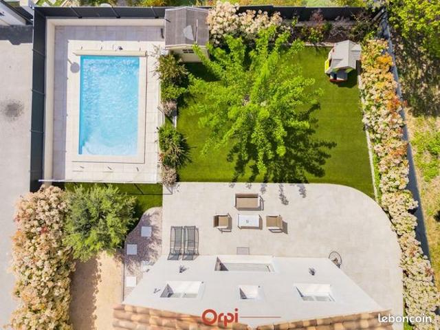 Villa 4 pièces 100 m²