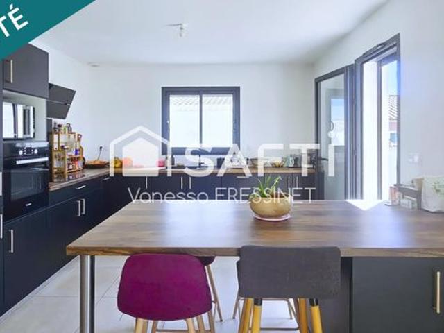 Villa 4 pièces 100 m²