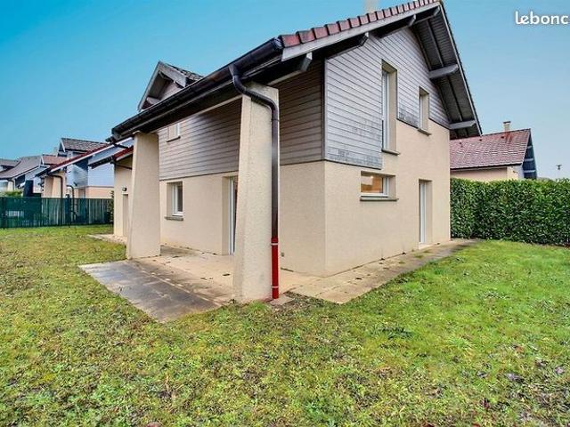 Villa 4 pièces 104 m²