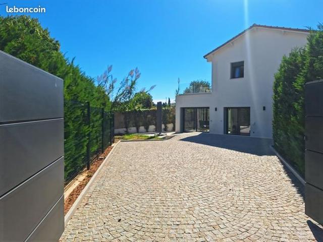 Villa 4 pièces 104 m²