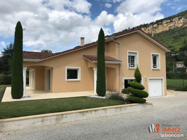 Villa 4 pièces 105 m²