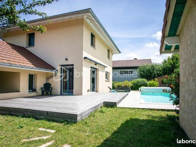 Villa 4 pièces 105 m²