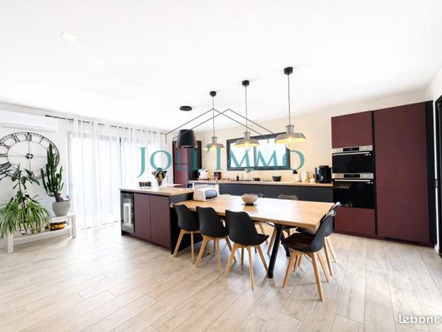 Villa 4 pièces 105 m²