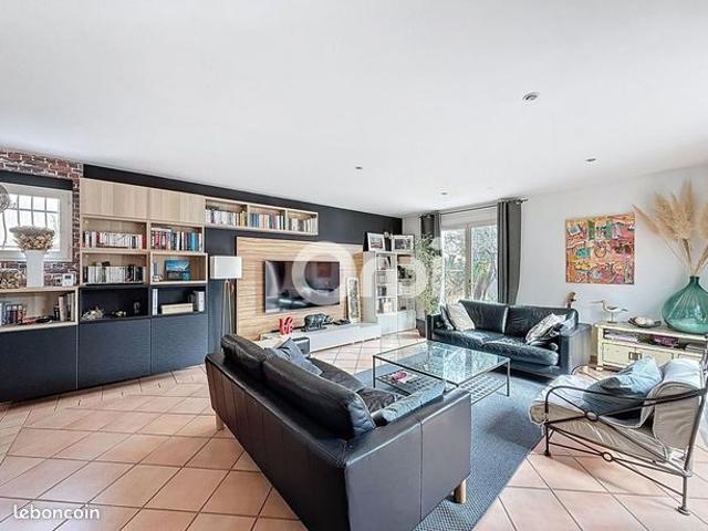 Villa 4 pièces 105 m²