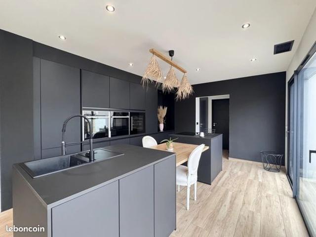 Villa 4 pièces 106 m²