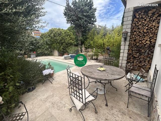 Villa 4 pièces 106 m²